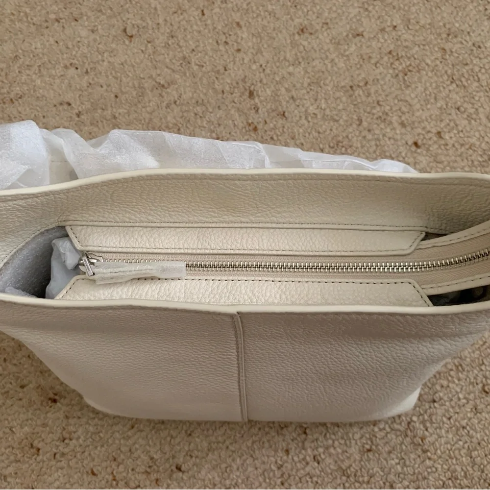✨Host Pick✨ Brand New Oroton Hobo Bag - Picture 4 of 8